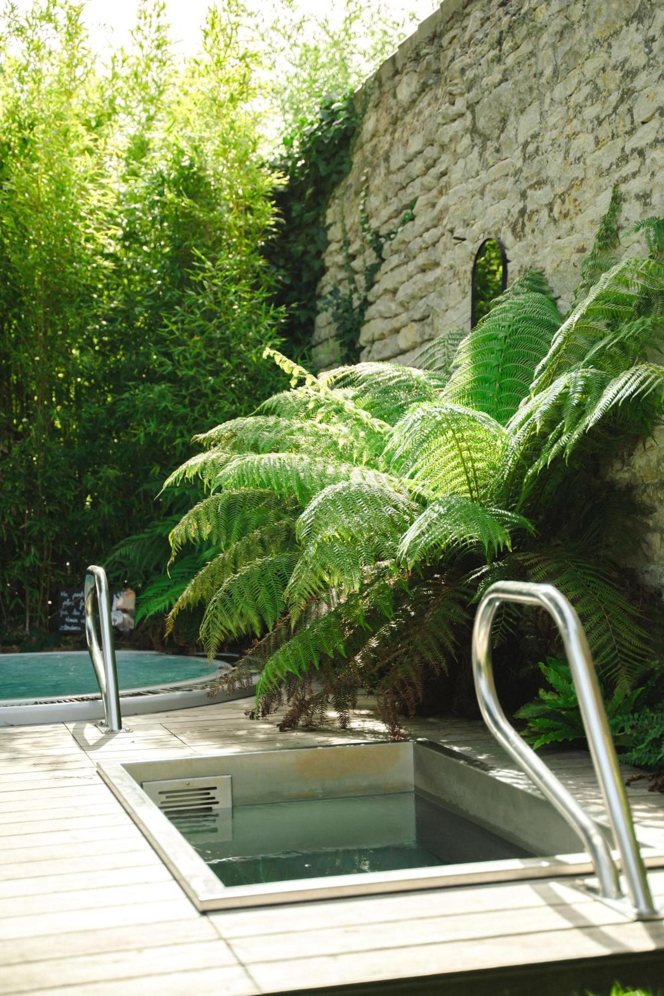 Le Clos Saint-Martin Hôtel&Spa Exterior foto
